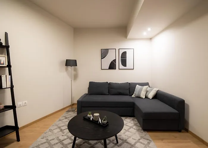 65 - Comfortable Apartment Volos